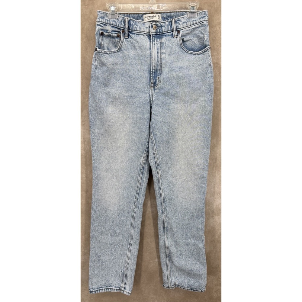 Abercrombie & Fitch 90s Straight Ultra High Rise Light Wash‎ Jeans Size 28R